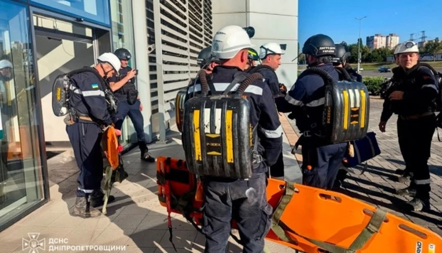 Удар по ТЦ у Кривому Розі: що підтвердили посадовці станом на вечір