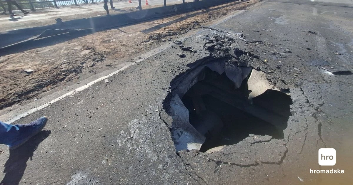 Північний міст у Києві 4 жовтня: чи був удар по вантах і що зафіксували рятувальники